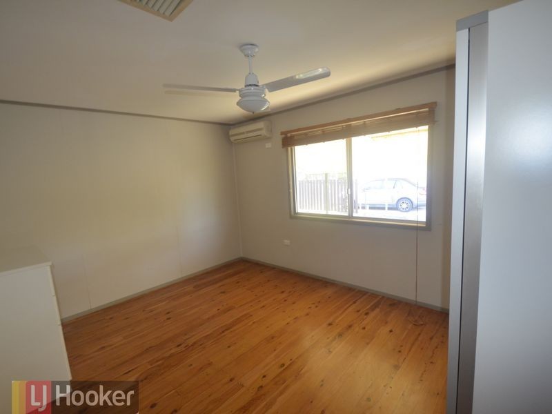 14 Squire Street, Toolooa QLD 4680