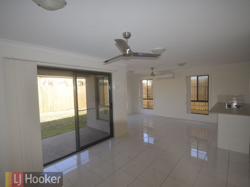 14 Seagull Boulevard, Kirkwood QLD 4680