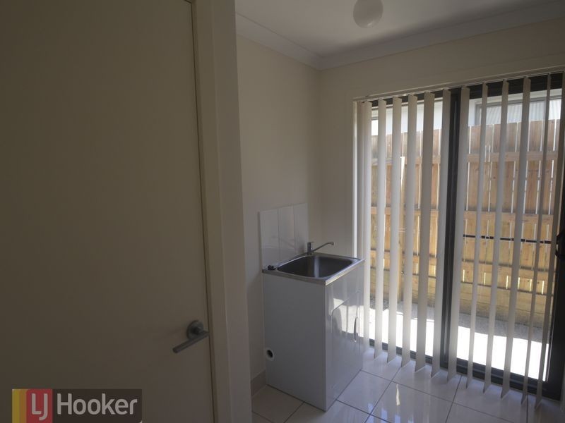 14 Seagull Boulevard, Kirkwood QLD 4680