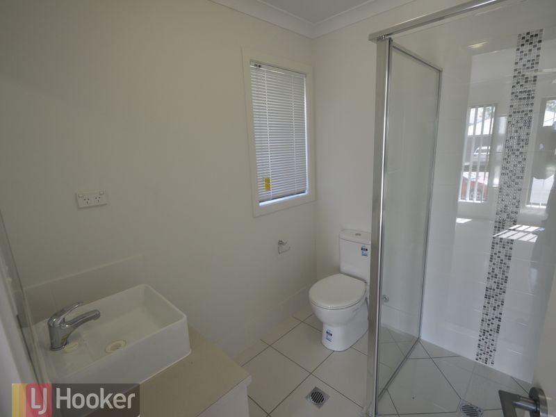 12 Seagull Boulevard, Kirkwood QLD 4680