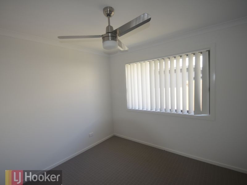 12 Seagull Boulevard, Kirkwood QLD 4680