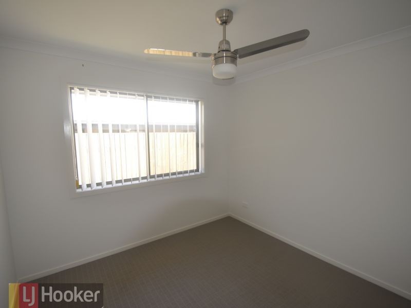 12 Seagull Boulevard, Kirkwood QLD 4680