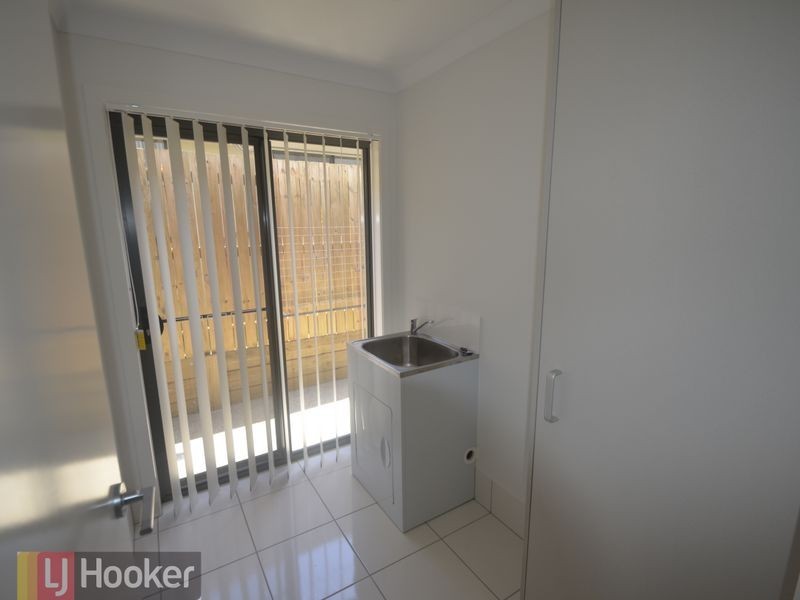 12 Seagull Boulevard, Kirkwood QLD 4680