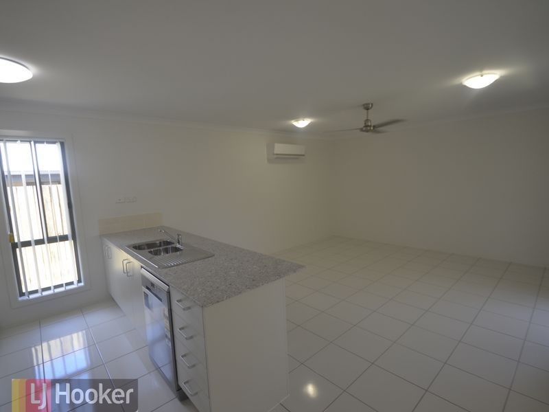 12 Seagull Boulevard, Kirkwood QLD 4680