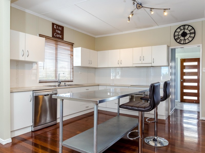 3 Hughes Street, South Gladstone QLD 4680