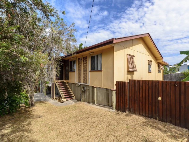 3 Hughes Street, South Gladstone QLD 4680
