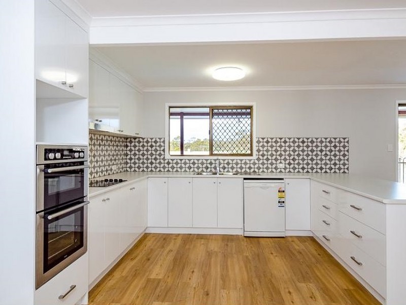 15 Dixon Drive, Telina QLD 4680