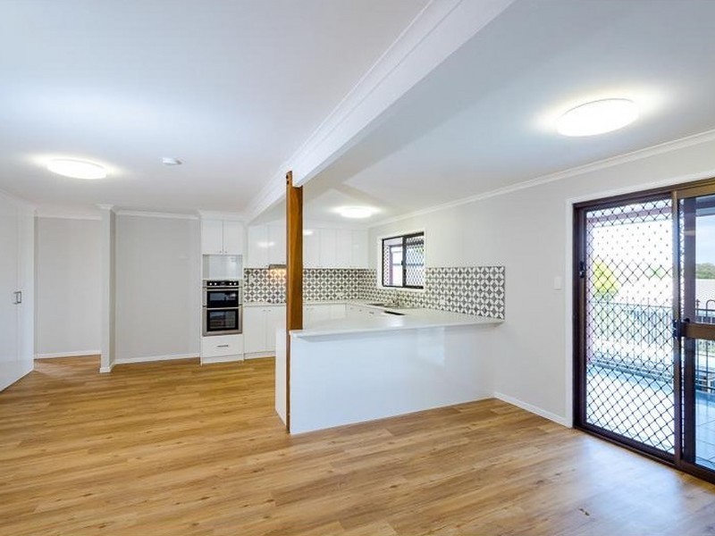 15 Dixon Drive, Telina QLD 4680