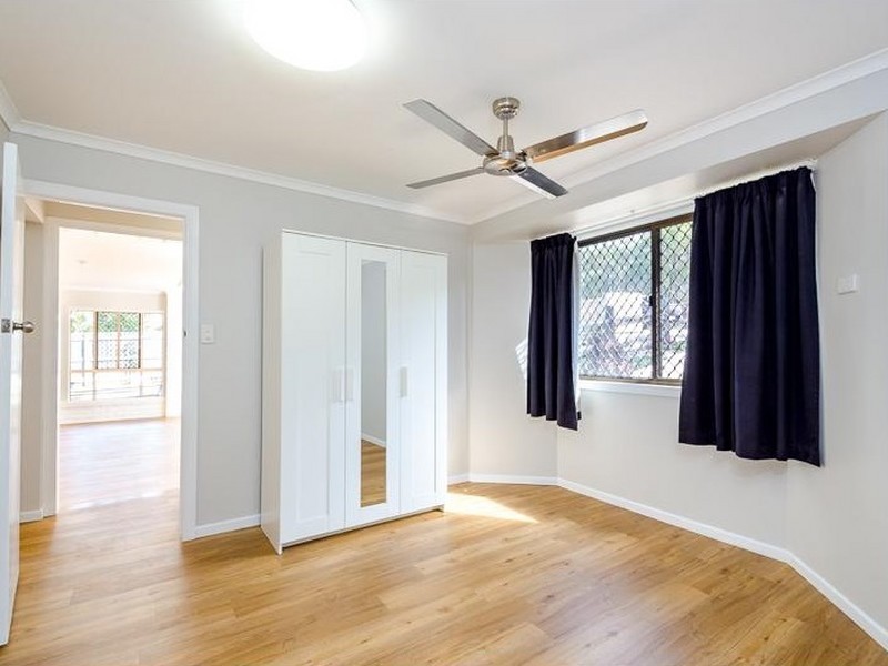 15 Dixon Drive, Telina QLD 4680