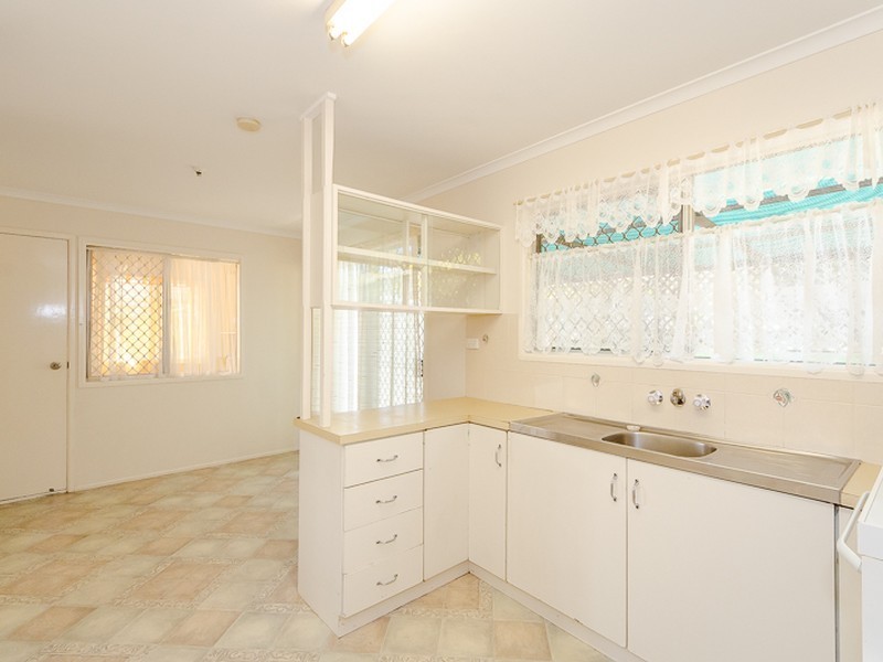 5 Gum Court, New Auckland QLD 4680