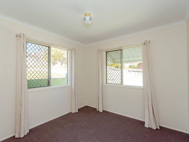 5 Gum Court, New Auckland QLD 4680