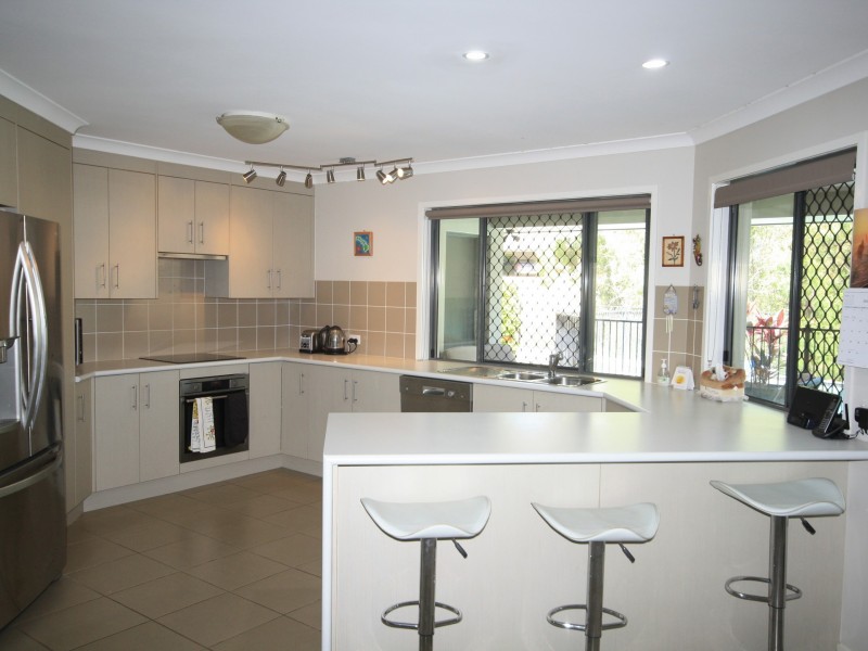 16 Oasis Court, South Gladstone QLD 4680