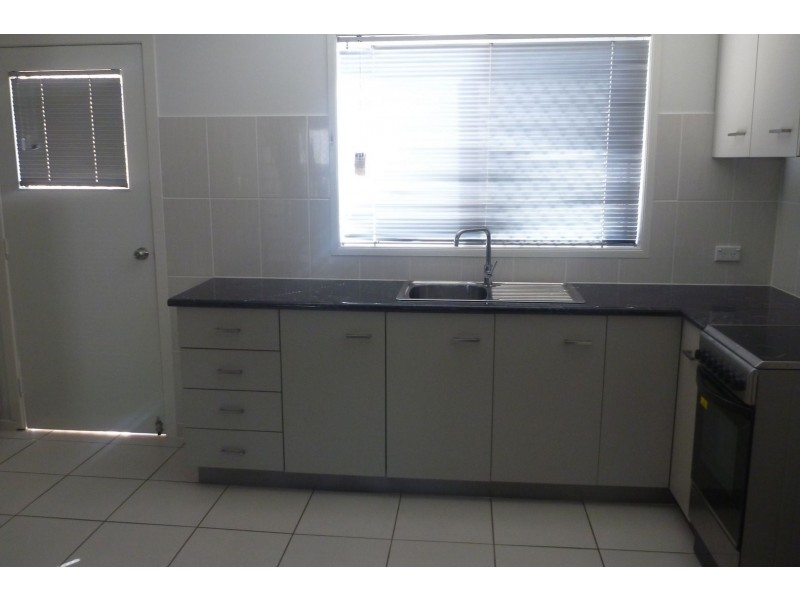 Unit 2/16 Mccann Street, South Gladstone QLD 4680