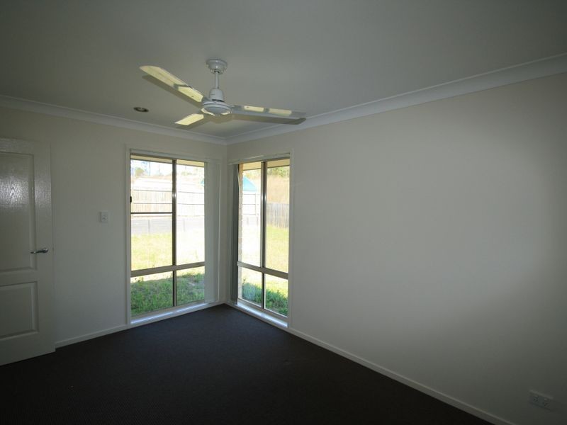 30 Broadwater Place, New Auckland QLD 4680