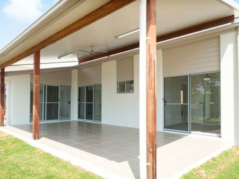 11 Iris Road, Kirkwood QLD 4680