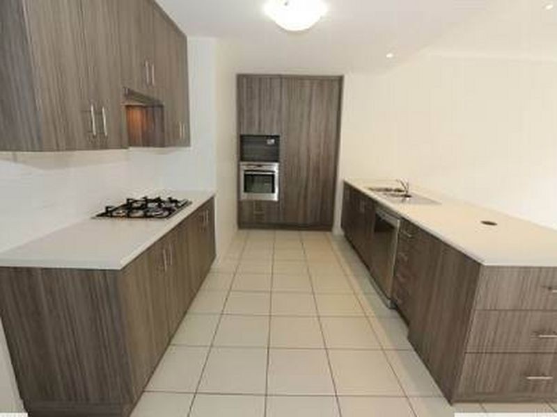 21 Larcom Rise, West Gladstone QLD 4680