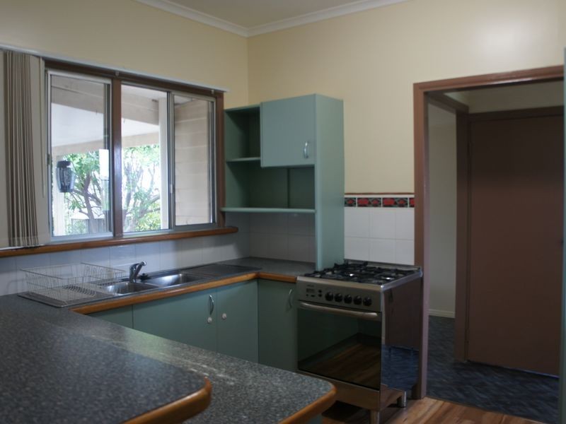 7 Mccray Street, Barney Point QLD 4680