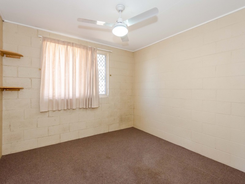Unit 1-2/14 McDonald Street, Clinton QLD 4680