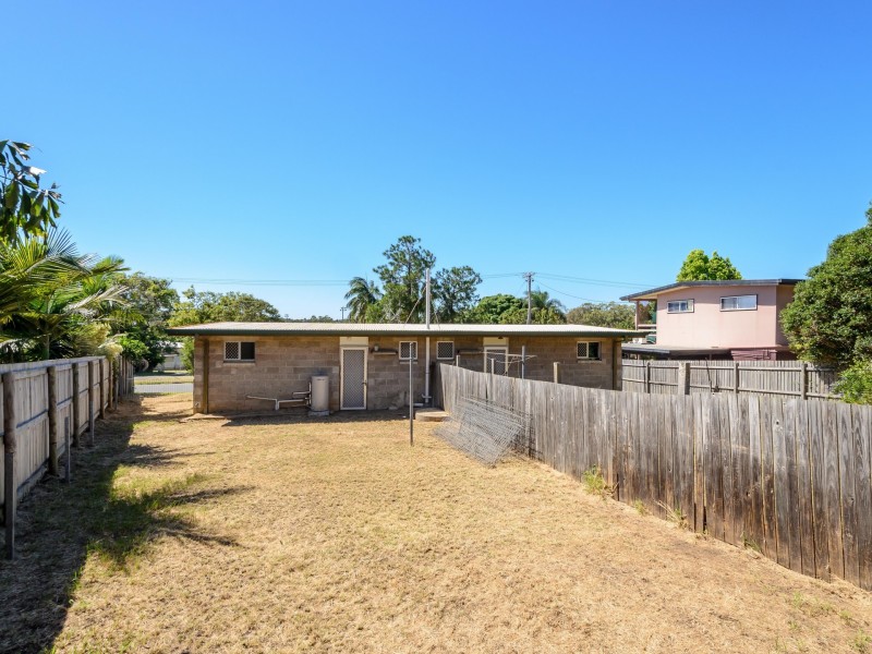 Unit 1-2/14 McDonald Street, Clinton QLD 4680