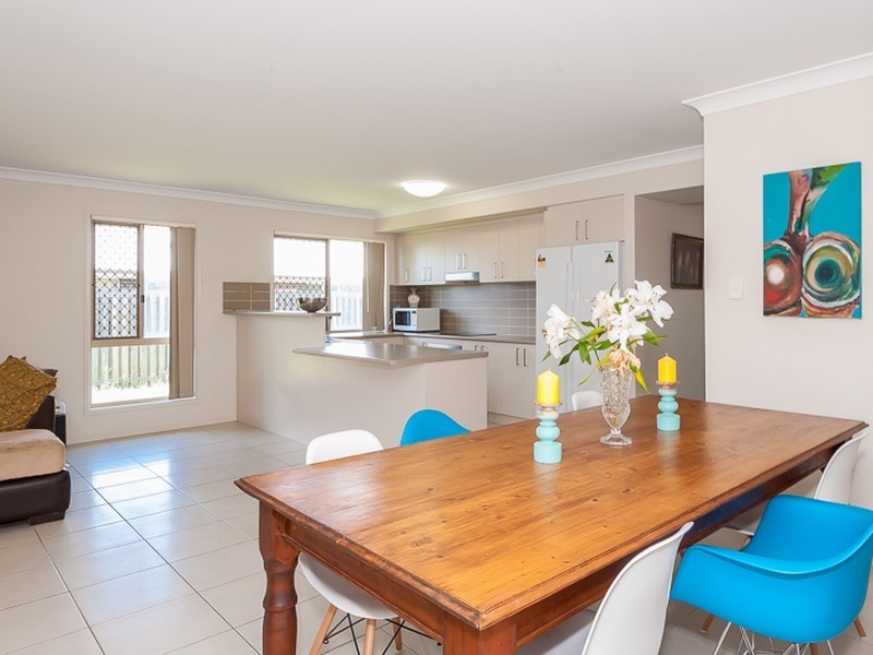 11 Bendee Street, Glen Eden QLD 4680
