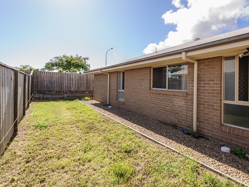 11 Bendee Street, Glen Eden QLD 4680