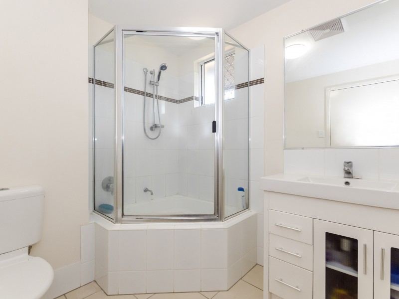 1/47-53 Barney Street, Barney Point QLD 4680