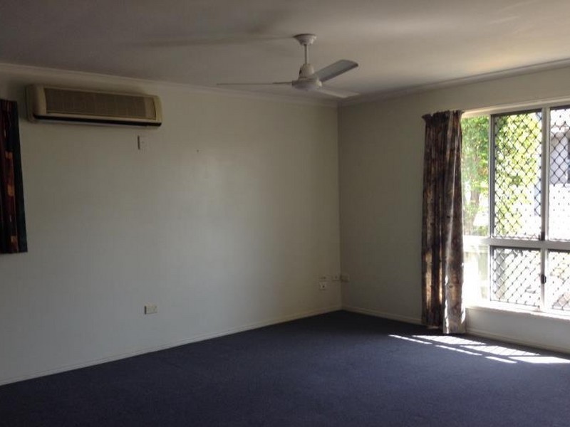 2/17 ANN STREET, South Gladstone QLD 4680