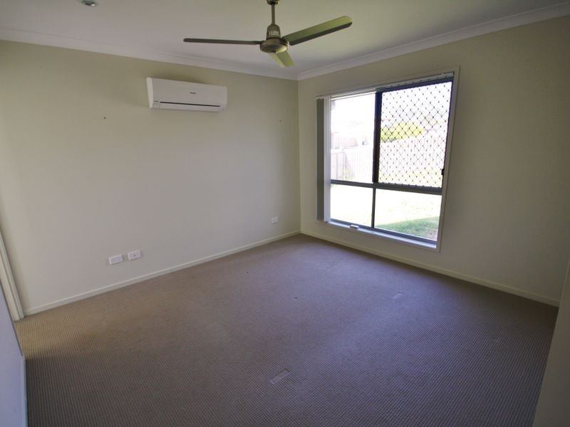 5 Amber Street, Kirkwood QLD 4680