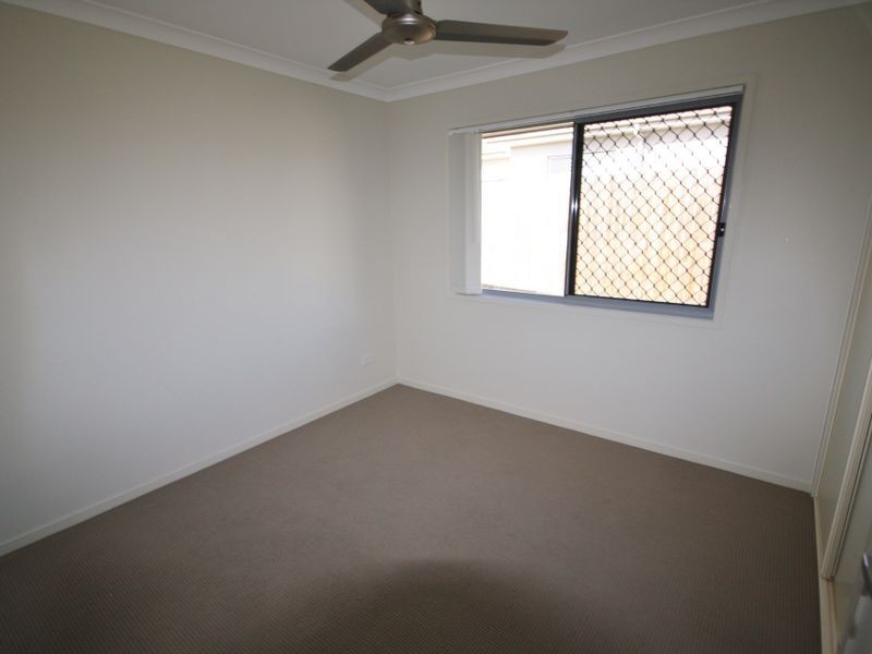 5 Amber Street, Kirkwood QLD 4680