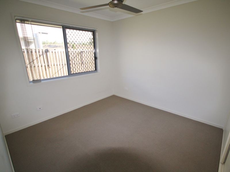 5 Amber Street, Kirkwood QLD 4680