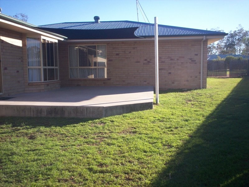 3 St Bees Court, Clinton QLD 4680