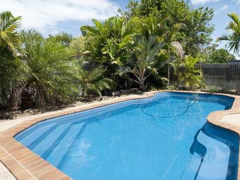 8 Brisbane Street, Barney Point QLD 4680