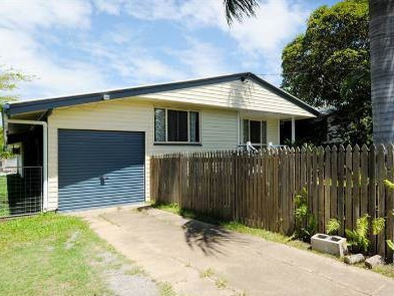 8 Brisbane Street, Barney Point QLD 4680