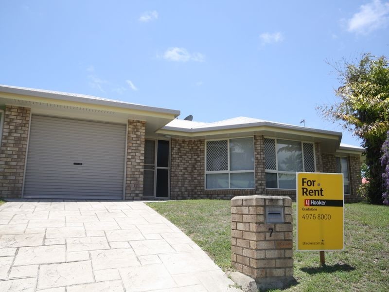 7 Weatherly Court, Clinton QLD 4680