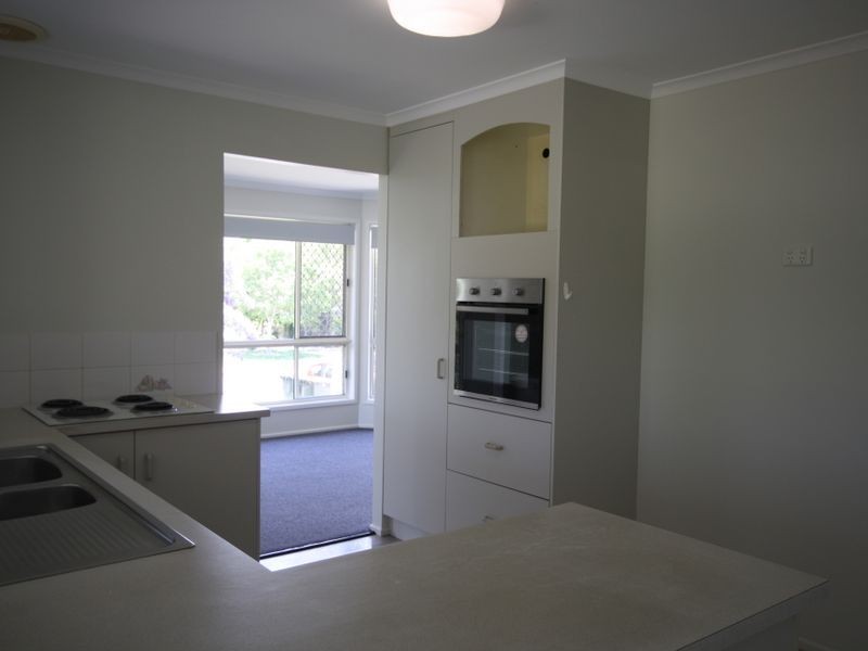 7 Weatherly Court, Clinton QLD 4680