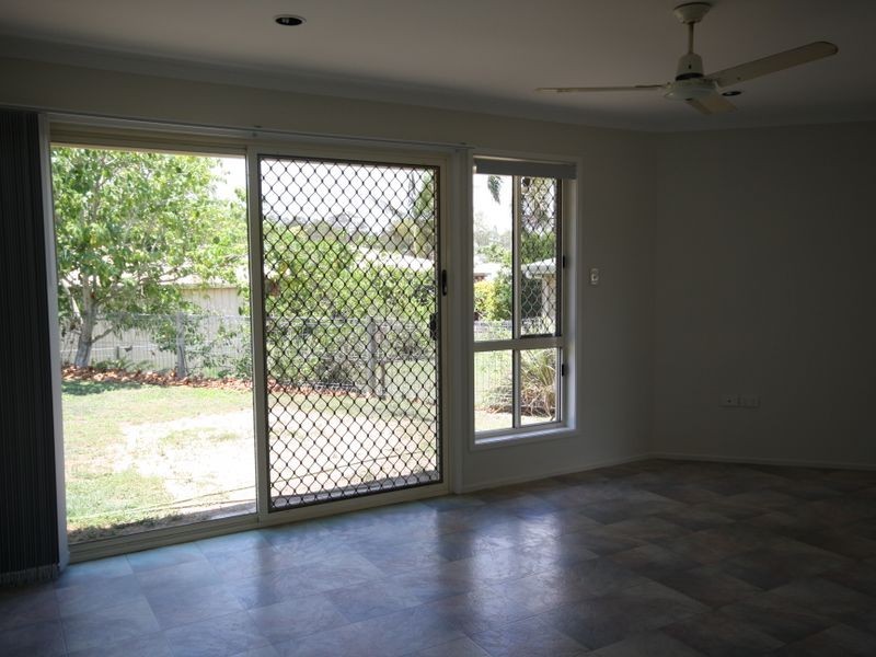 7 Weatherly Court, Clinton QLD 4680