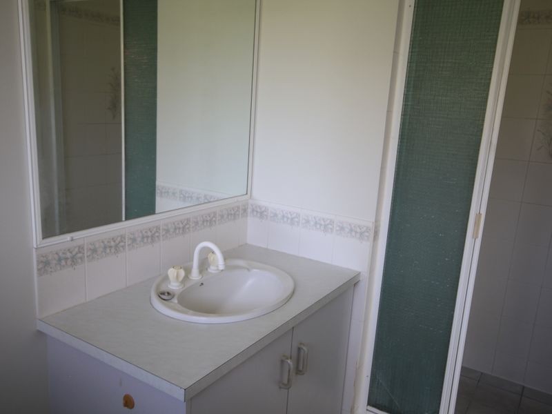 7 Weatherly Court, Clinton QLD 4680