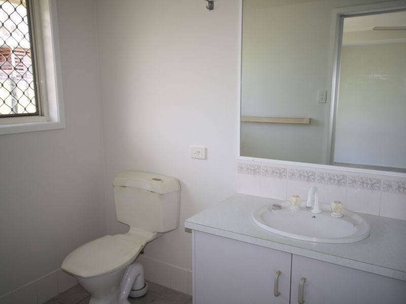7 Weatherly Court, Clinton QLD 4680