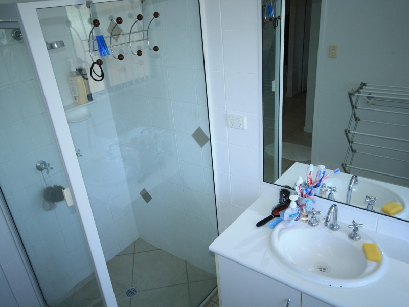 5 Hillview Place, New Auckland QLD 4680