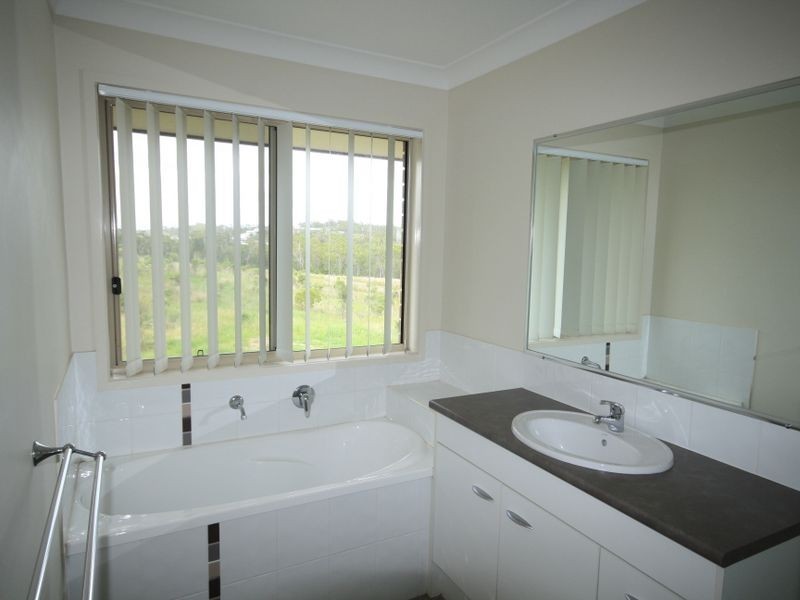 18 Cradle Drive, New Auckland QLD 4680