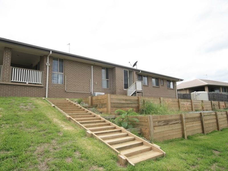 18 Cradle Drive, New Auckland QLD 4680