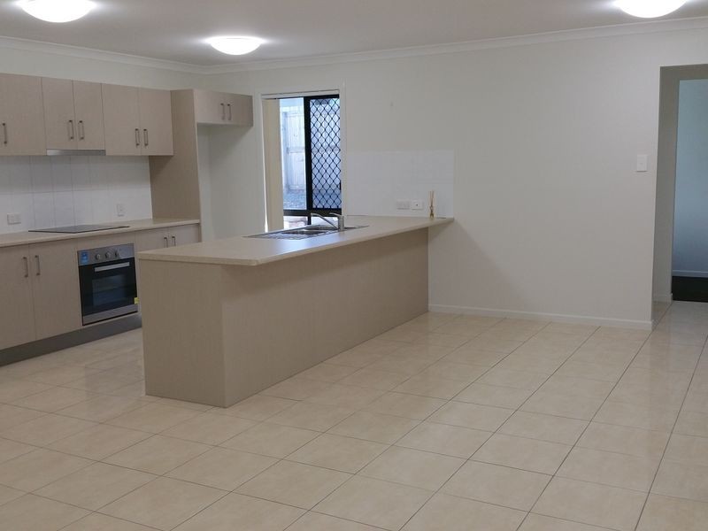 2/2 Wentworth Place, Glen Eden QLD 4680
