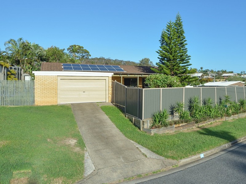 3 Apollo Drive, Clinton QLD 4680