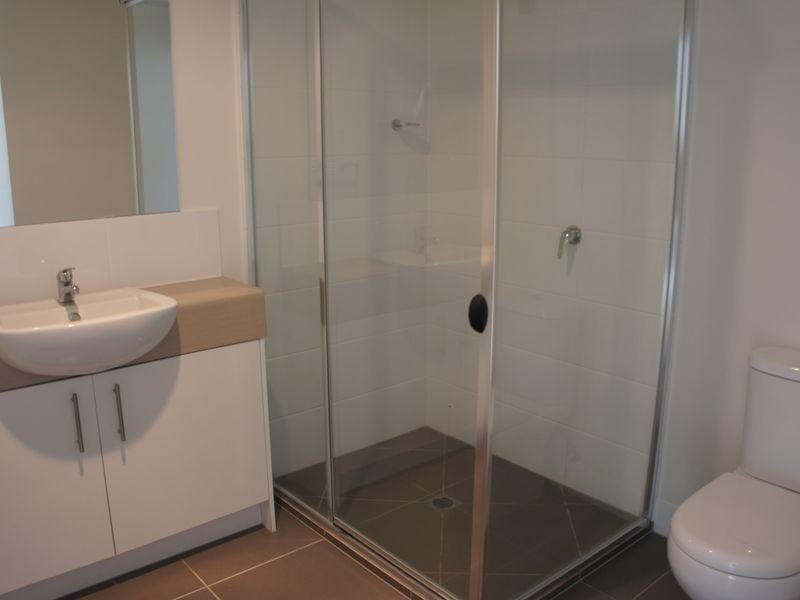 Unit 16/2-4 Beezley Street, Glen Eden QLD 4680