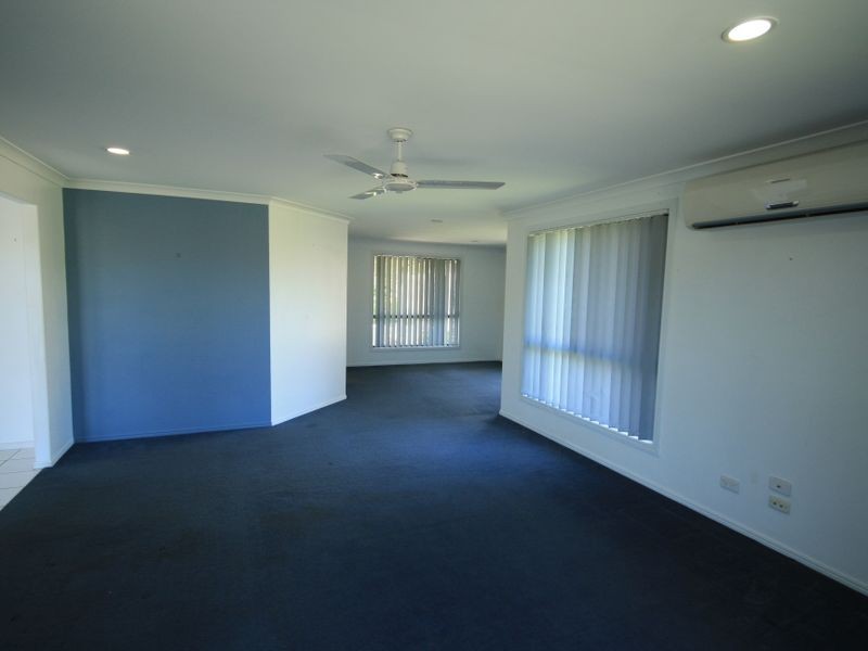 8 Reinaerhoff Crescent, Glen Eden QLD 4680