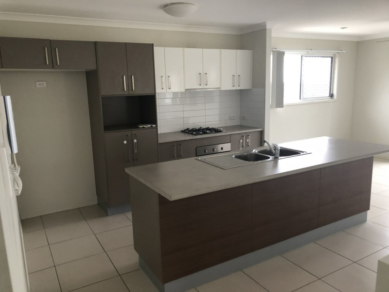 24 Sturt Court, Glen Eden QLD 4680
