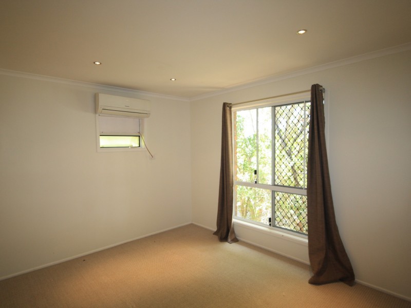 10 Kerry Court, New Auckland QLD 4680