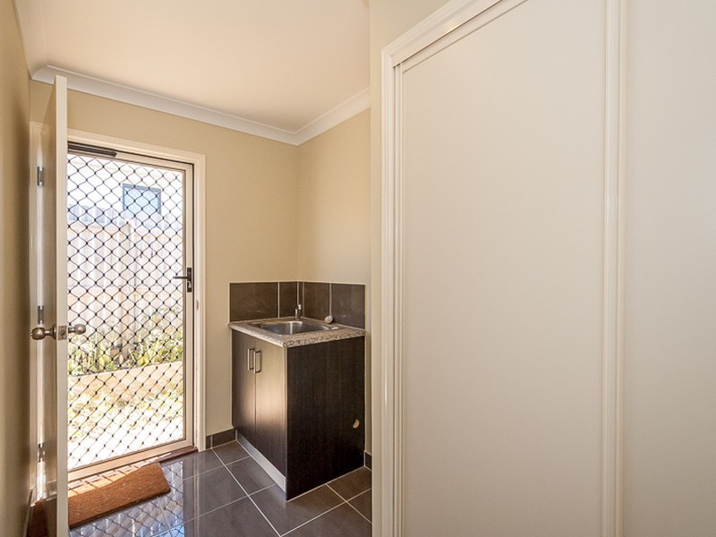 15 Koowin Drive, Kirkwood QLD 4680