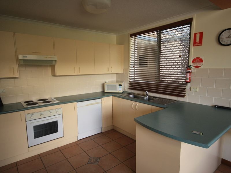 3/141 Auckland Street, South Gladstone QLD 4680