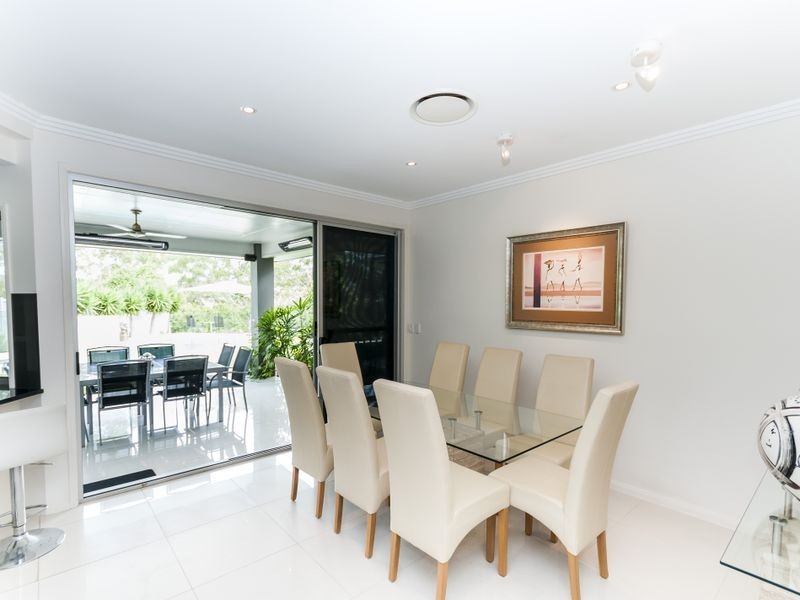 8 Sarah Court, New Auckland QLD 4680